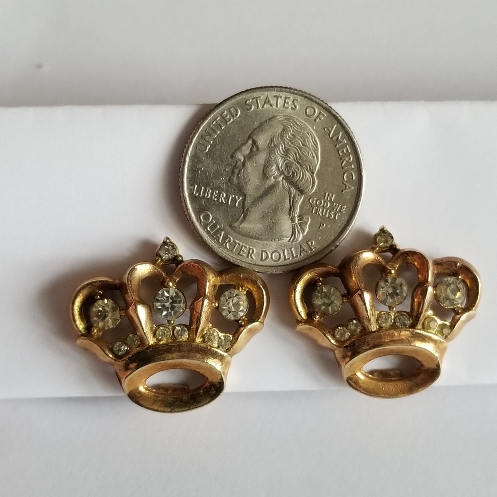 Relisted-Vintage crown shaped clip earrings gold tone clear rhinestones royal - Picture 5 of 17